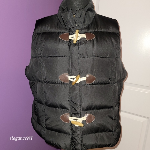 Arizona Jean Company Jackets & Blazers - Arizona Jeans Black Puffer Vest with Toggle Closures Sz: 1X